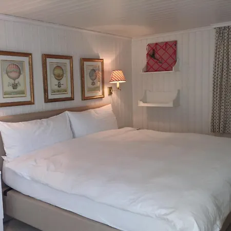 Holiday home Happy Sunshine Chalet In The Heart Of *